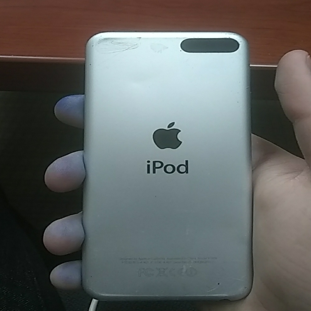 Ipod touch - Picture 3 of 4